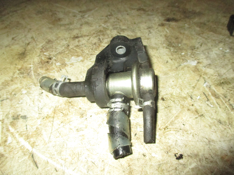 Suzuki DT150 150hp 2 stroke outboard pressure regulator (15760-92E01)