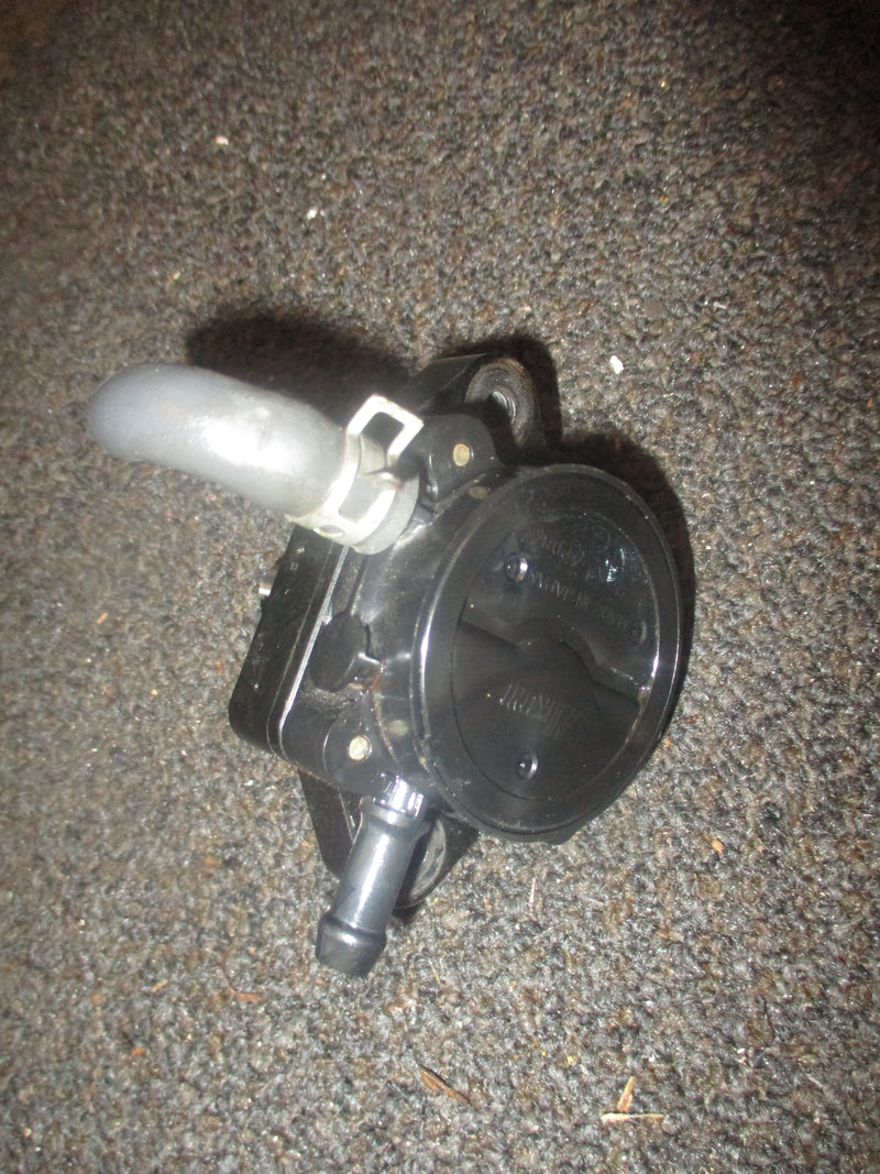 Suzuki DF140 outboard fuel pump (15100-90J10)