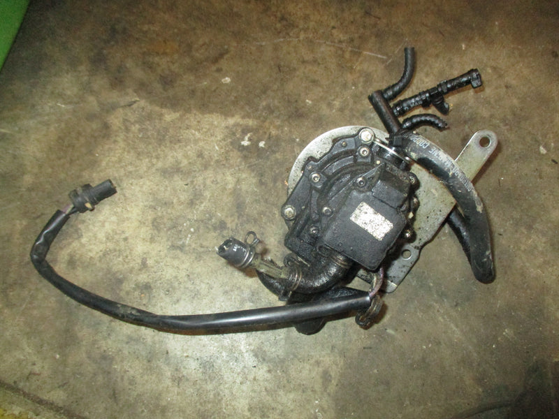 evinrude 50 2 stroke 3 CYL outboard vro 4 wire fuel pump (438400)