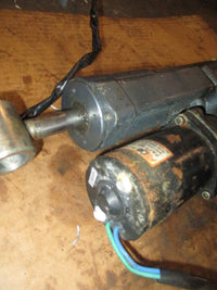 Load image into Gallery viewer, Yamaha 50hp 4 stroke outboard tilt trim unit 62X-43800-02-4D
