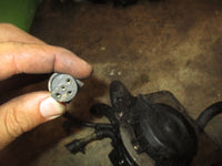 Load image into Gallery viewer, evinrude 50 2 stroke 3 CYL outboard vro 4 wire fuel pump (438400)
