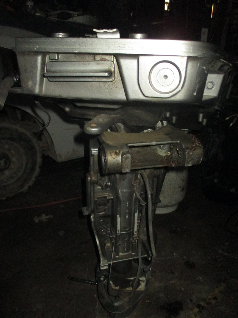 Suzuki DT150 150hp 2 stroke outboard 25 inch midsection
