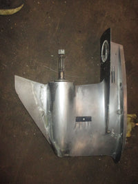 Load image into Gallery viewer, Yamaha 175hp 2 Stroke Carbureted outboard 25" Lower Unit
