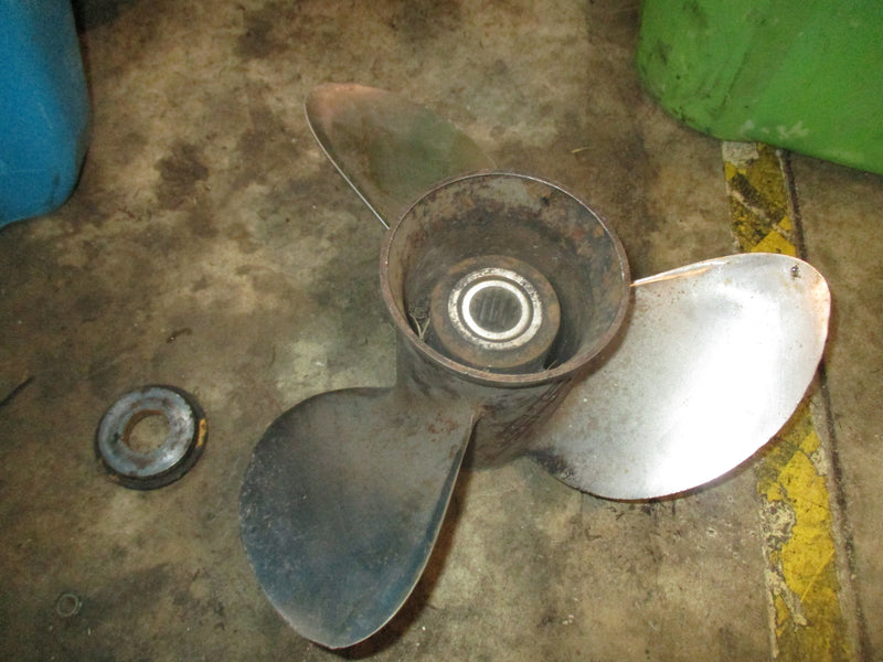 evinrude 60 / 70 hp 2 stroke outboard  stainless steel prop (389949)