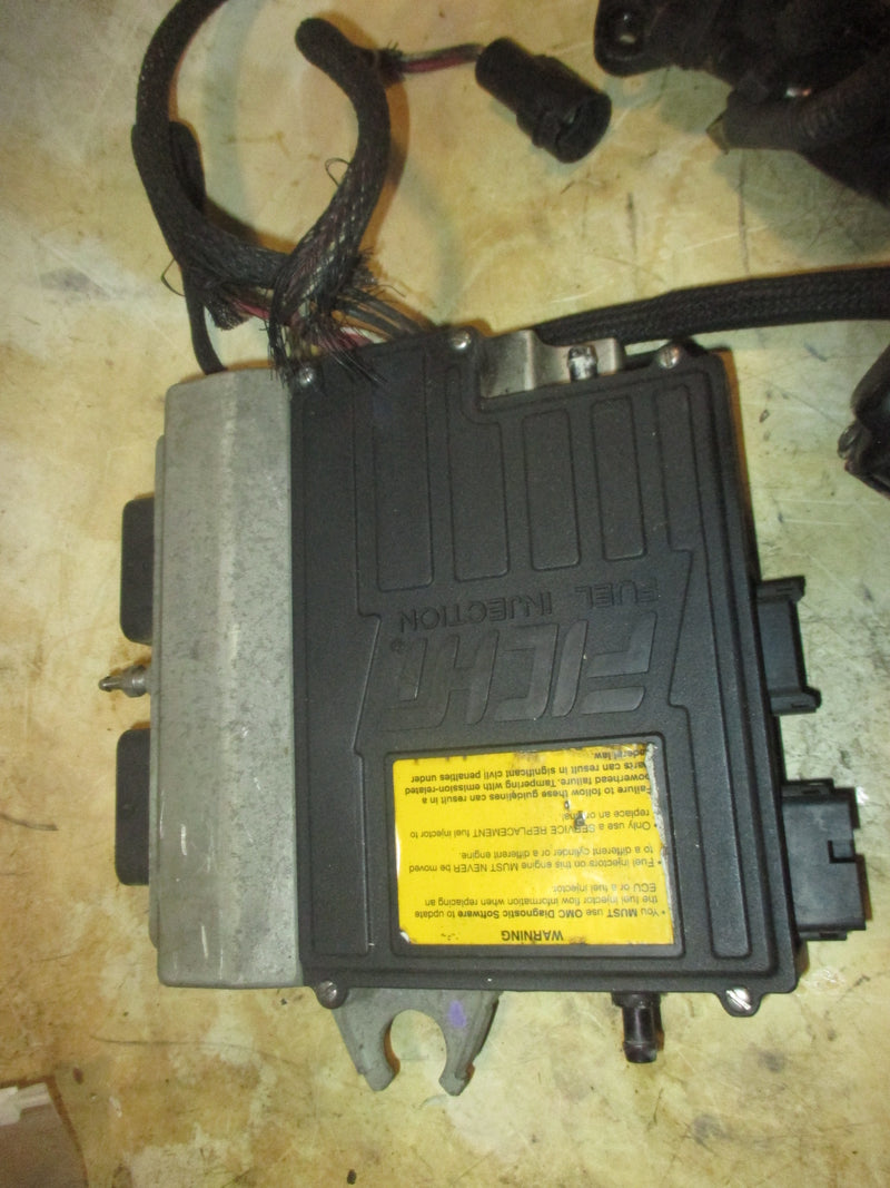 Evinrude Ficht 250hp 2 stroke Outboard Fuel Injector Set and ECU (5004285)