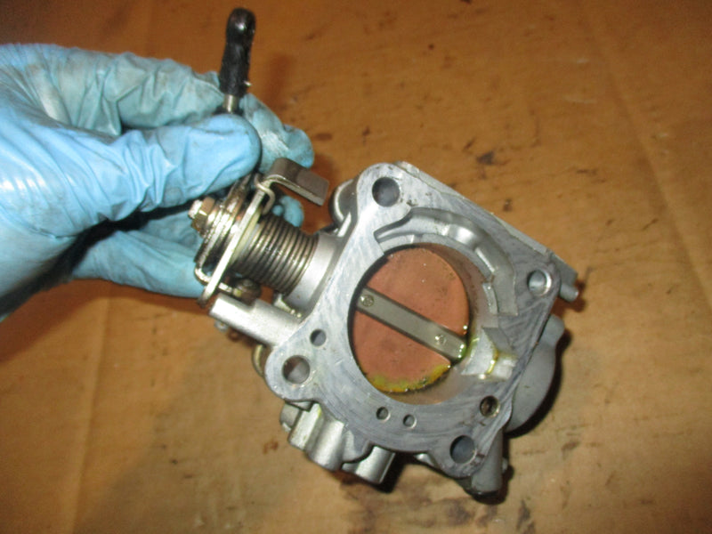 Suzuki DF90 outboard throttle body (13300-90J00)