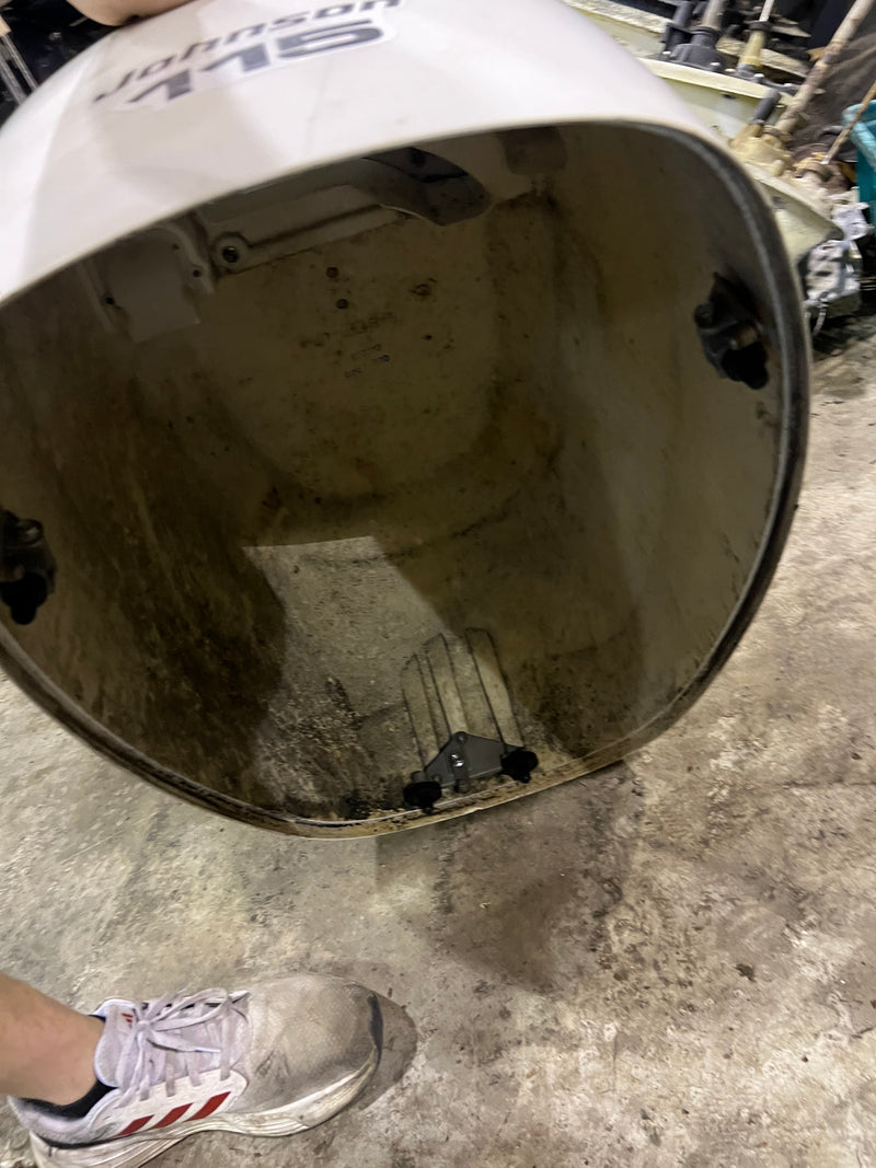 Johnson / Suzuki 115hp 4 stroke outboard top cowling
