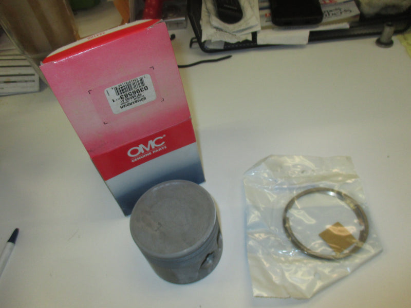 Johnson Evinrude OMC outboard piston and ring assembly (0396583)