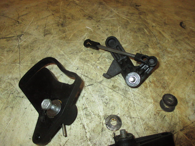 Yamaha 150hp 4 stroke outboard throttle brackets