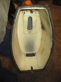 Load image into Gallery viewer, Yamaha 40hp 2 CYL 2 stroke Outboard Top Cowling
