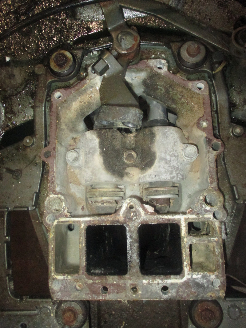 Yamaha 175hp 2 Stroke Carbureted outboard 25" Midsection