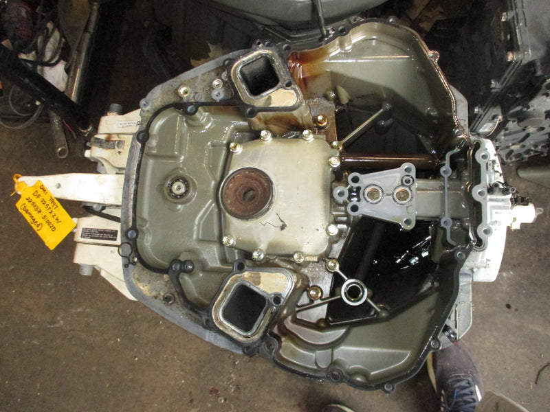 Suzuki DF225 225hp outboard 25" mid section