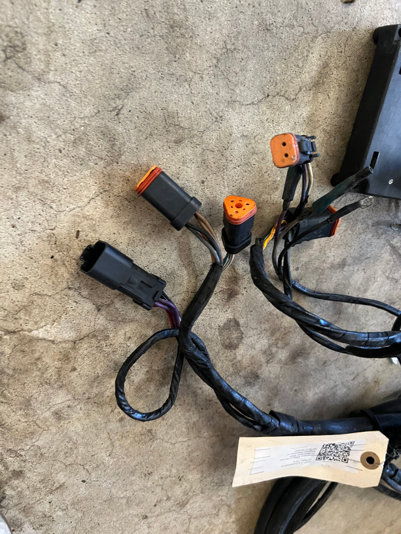 Johnson 50hp 2 Stroke Outboard 8' BRP Rigging Harness