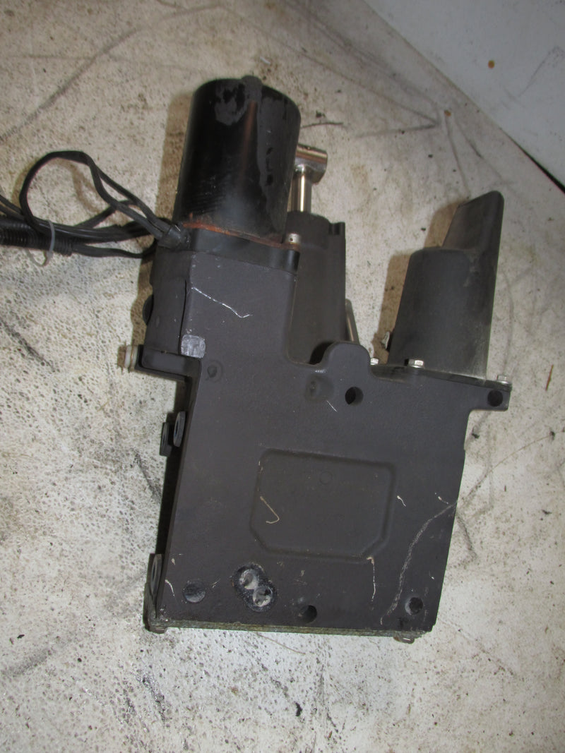 Mercury Optimax 150hp 2 Stroke Outboard Tilt Trim Unit (8M0231193)