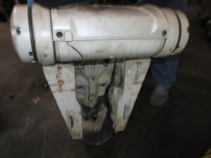 Yamaha 425hp XT0 V8 4 Stroke Outboard 25" Midsection