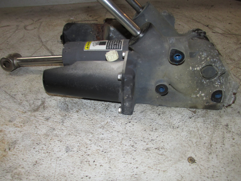 Mercury Optimax 135hp 2 Stroke Outboard Tilt Trim Unit (8M0231193)