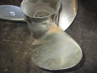 Load image into Gallery viewer, Yamaha outboard powertech propeller (15 1/4x17-M)
