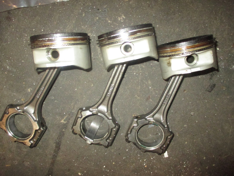 Yamaha 115hp 4 Stroke outboard Piston and Rod Set of 3 (68V-01)