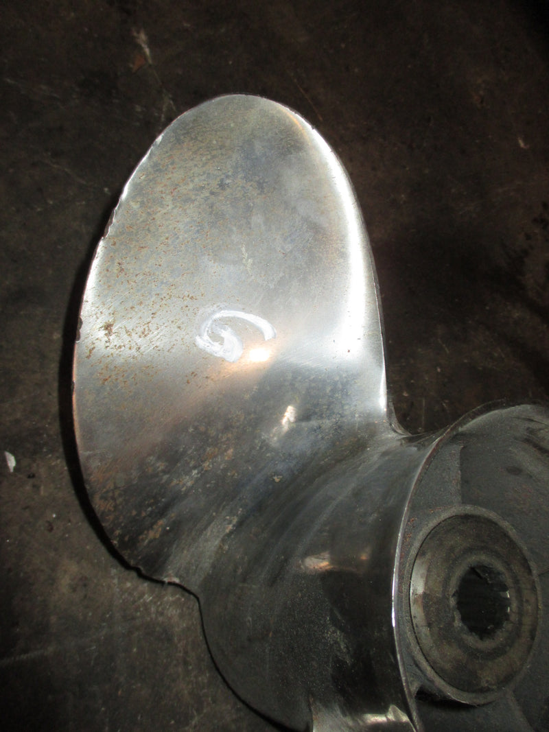 Yamaha outboard powertech propeller (15 1/4x17-M)