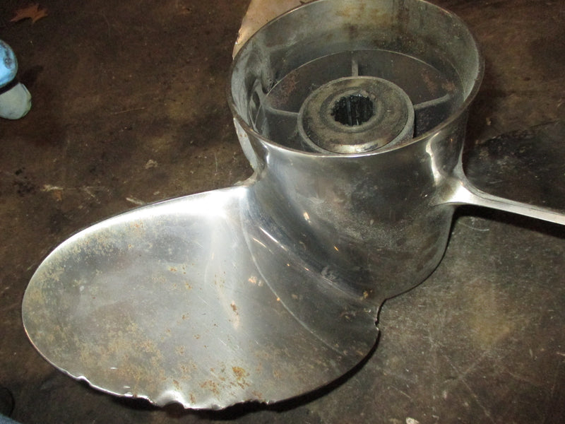 Yamaha outboard counter rotation powertech propeller (OF53L15PLL200)