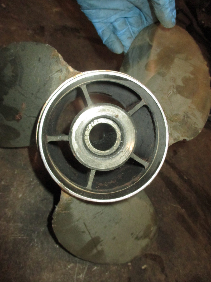 Yamaha outboard counter rotation powertech propeller (OF53L15PLL200)