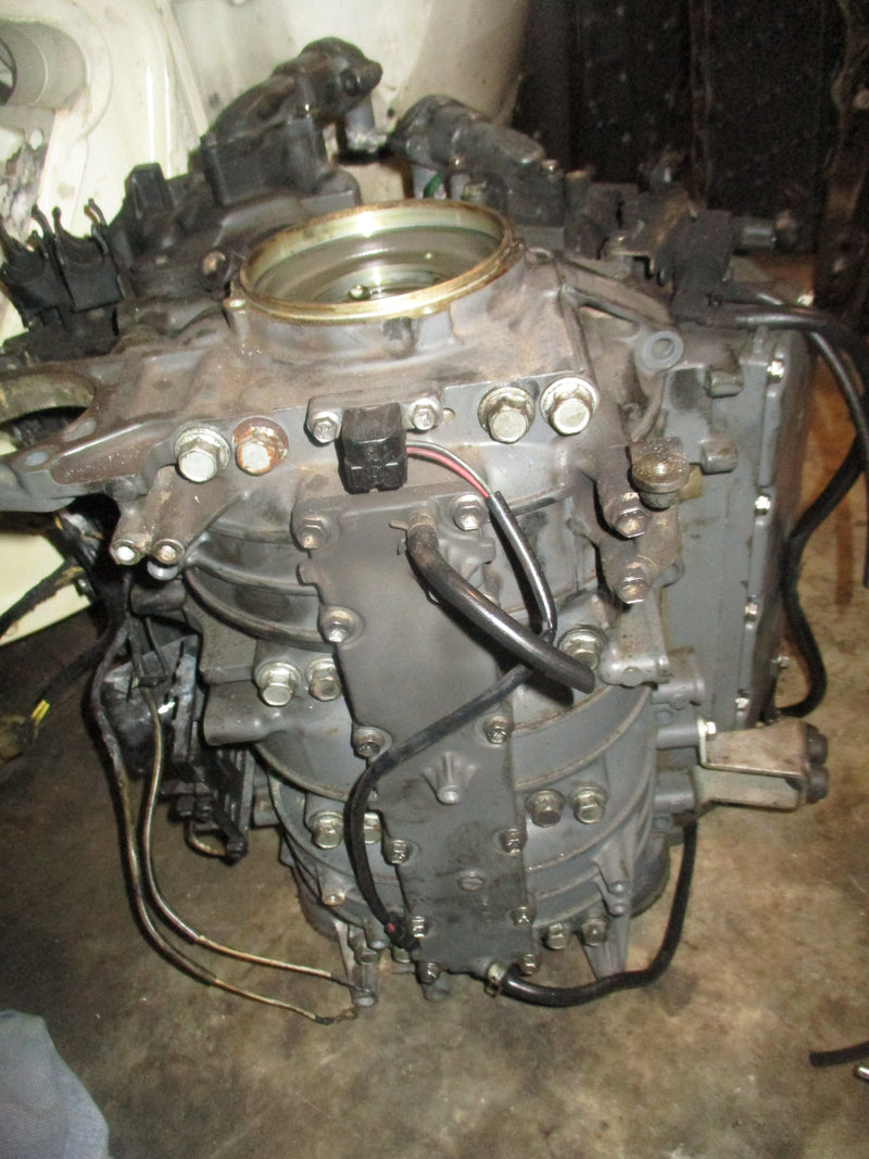 Johnson Suzuki 200hp 4 stroke outboard crankcase block READ DESCRIPTION