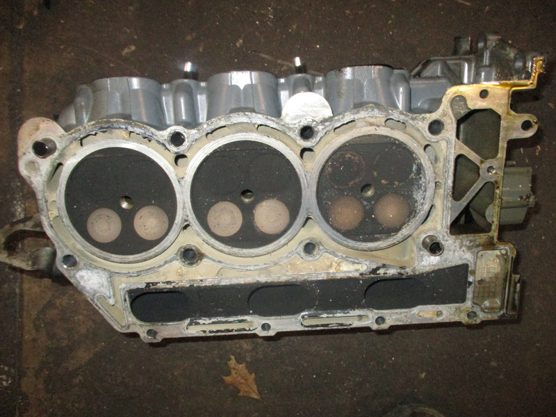 Johnson Suzuki 200hp 4 stroke outboard starboard cylinder head (11101-93J01)