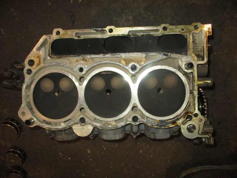 Johnson Suzuki 200hp 4 stroke outboard port cylinder head (11103-93J02)