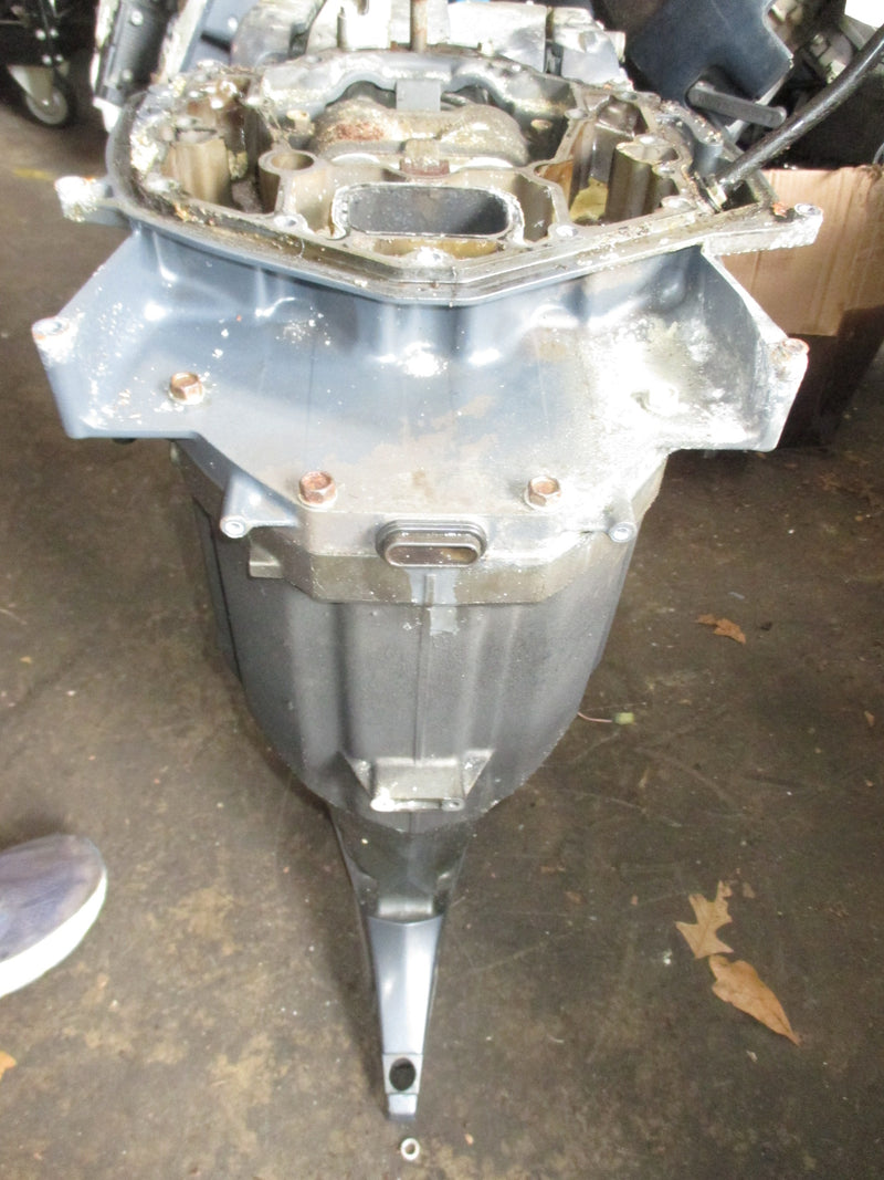 Yamaha 300hp 4 stroke 4.2L outboard 25 inch midsection
