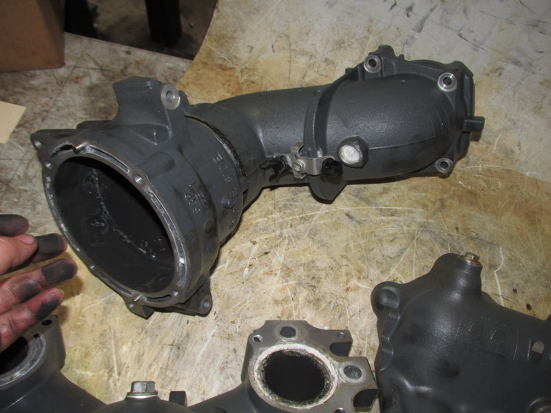 Yamaha 425hp XT0 V8 4 Stroke Outboard Exhaust Manifold Set (6GR-14615-00-9S)