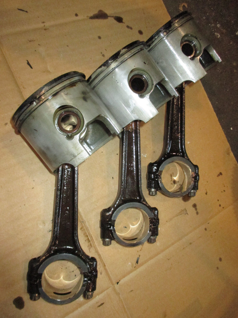Mercury optimax 225hp 3.0L outboard starboard piston and rod set of 3 (859297T2)