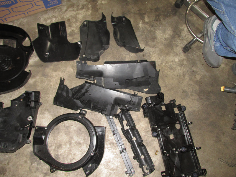 Yamaha 425hp XT0 V8 4 Stroke Outboard Misc. Plastic Covers / Holders