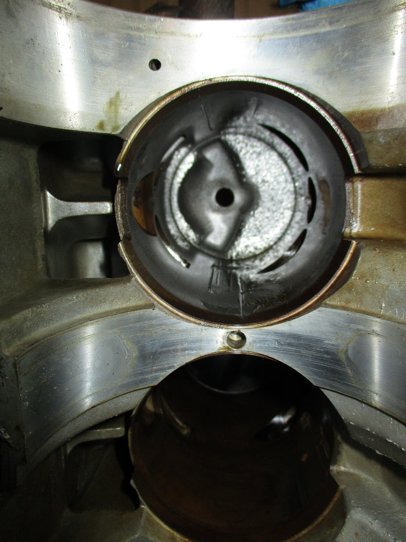Mariner 115hp 2 stroke outboard crankcase block