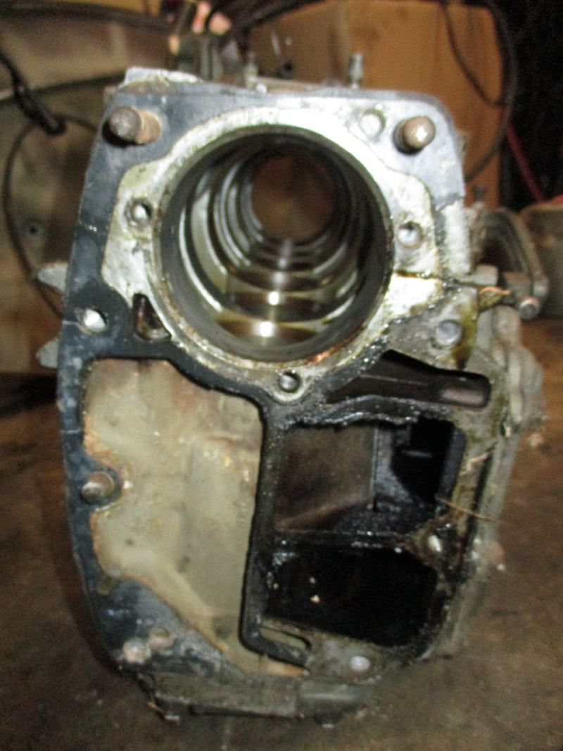 Mariner 115hp 2 stroke outboard crankcase block