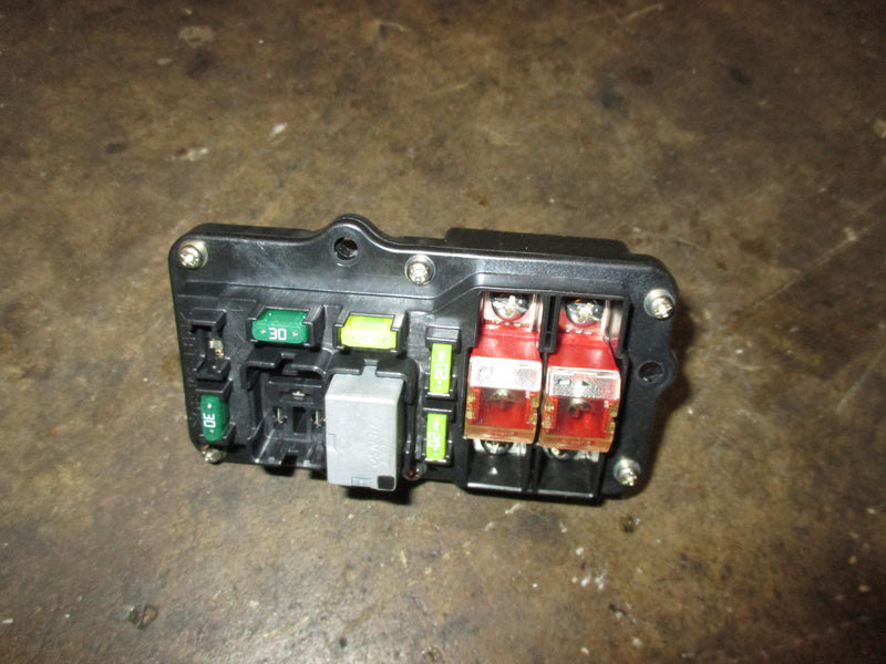 Yamaha 150hp 4 stroke outboard fuse box (63P-82170-00)