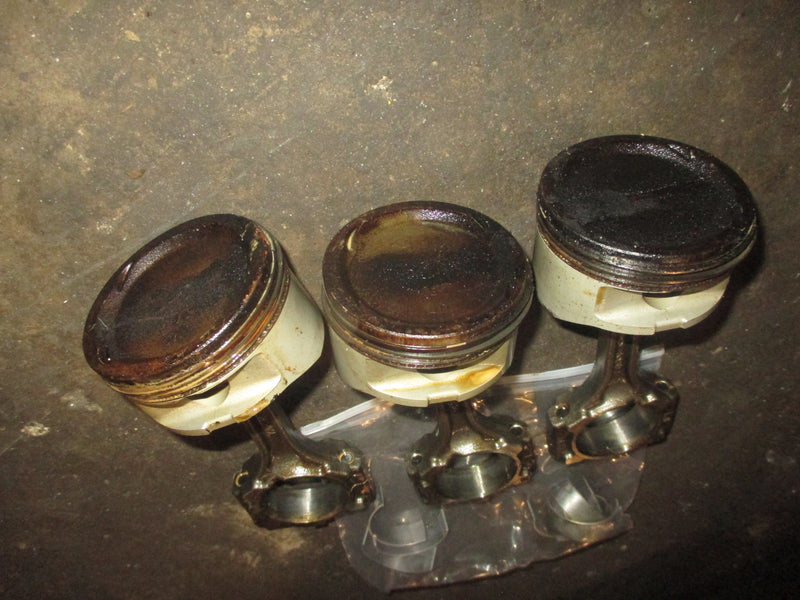 Yamaha 115hp 4 stroke outboard Piston and rod set of 3 (68V-01)