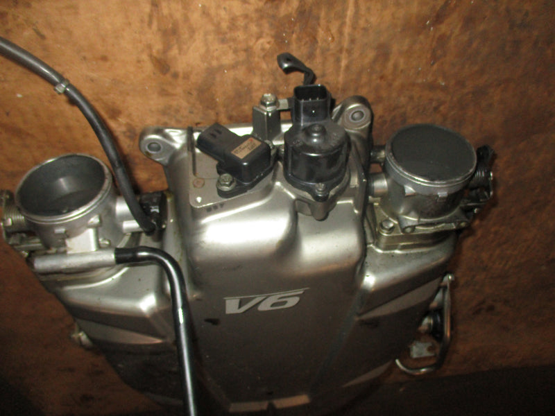 Johnson Suzuki 200hp 4 stroke outboard intake collector cover (13140-93J11)