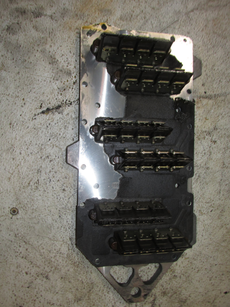Mercury Optimax 135hp 2 Stroke Outboard Intake Manifold and Reeds (855952T3)