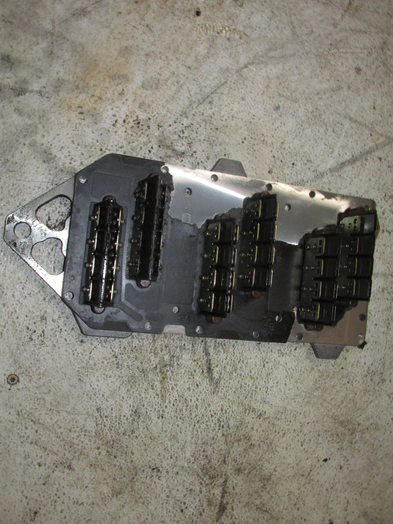Mercury Optimax 135hp 2 Stroke Outboard Intake Manifold and Reeds (855952T3)