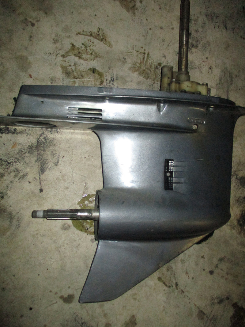 Yamaha 200hp 4 stroke 4 cylinder 25" lower unit