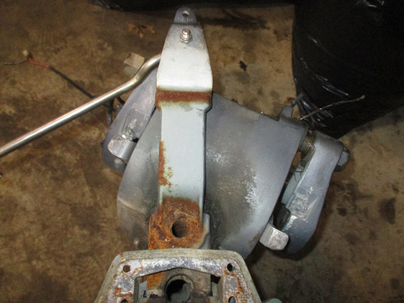 Yamaha 90hp 2 stroke outboard 20" shaft mid section