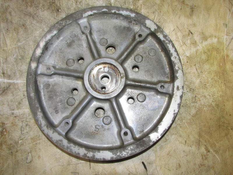 Yamaha 425hp XT0 V8 4 Stroke Outboard Port Driven Gear (6GR-11567-00-00)
