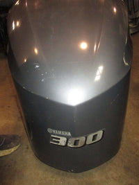 Load image into Gallery viewer, Yamaha 300hp 4.2L 4 Stroke outboard Top Cowling
