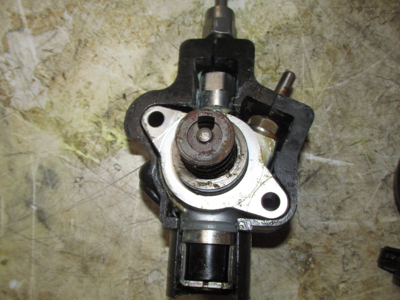 Yamaha 425hp XT0 V8 4 Stroke Outboard High Pressure Fuel Valve