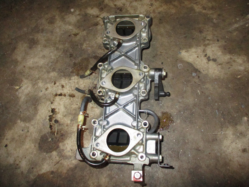 Yamaha 90hp 2 stroke outboard intake manifold w/ reeds (6H1-13641-02-94)