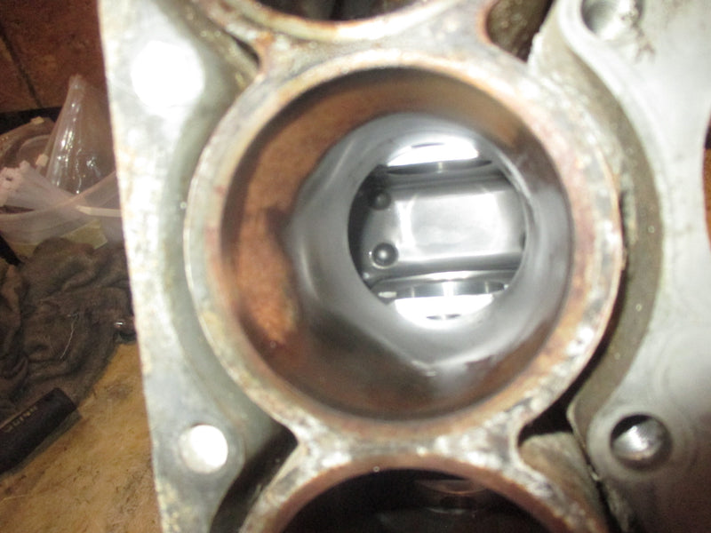 Suzuki DF70 70hp 4 Stroke outboard Crankcase Block