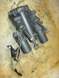 Load image into Gallery viewer, Yamaha 300hp 4 stroke outboard tilt trim unit
