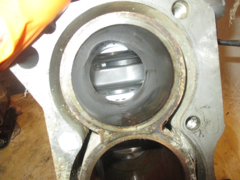 Suzuki DF70 70hp 4 Stroke outboard Crankcase Block