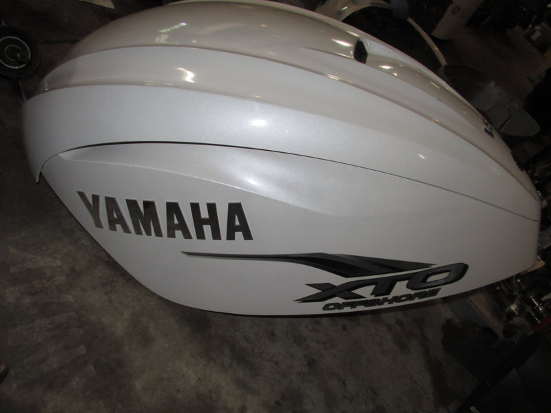 Yamaha 425hp XT0 V8 4 Stroke Outboard Top Cowling