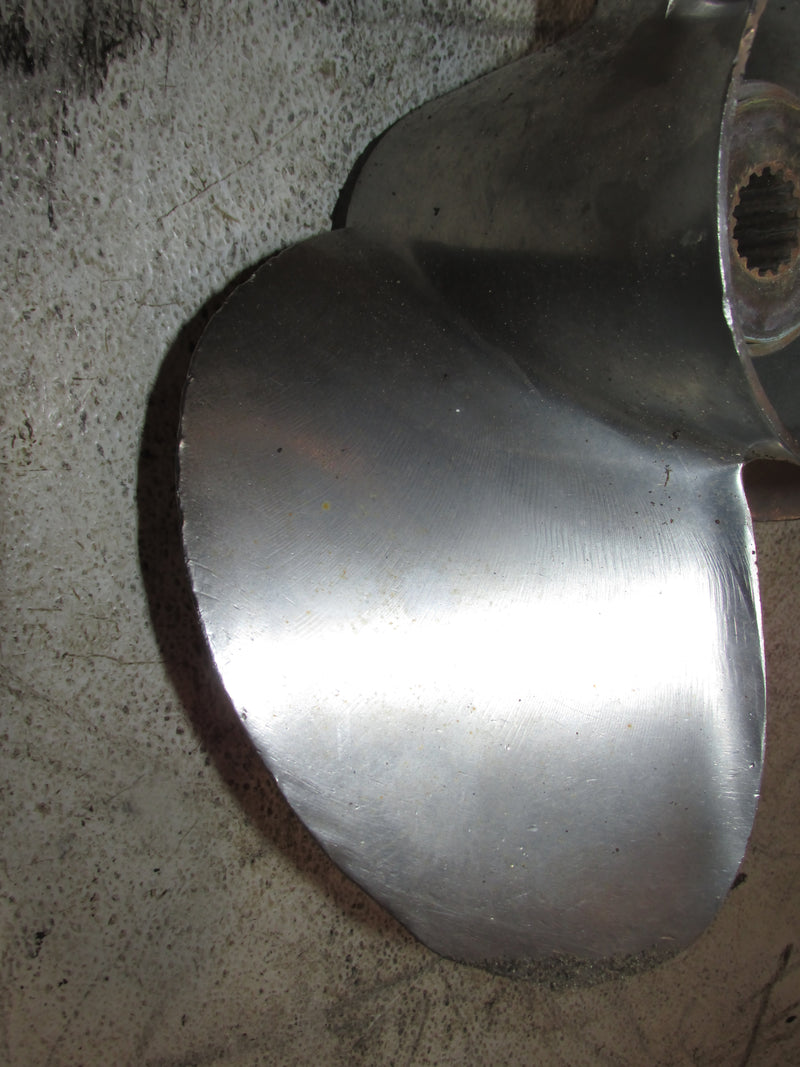 Suzuki DF200 200hp V6 Outboard Stainless Propeller (3 X 16 X 20R)